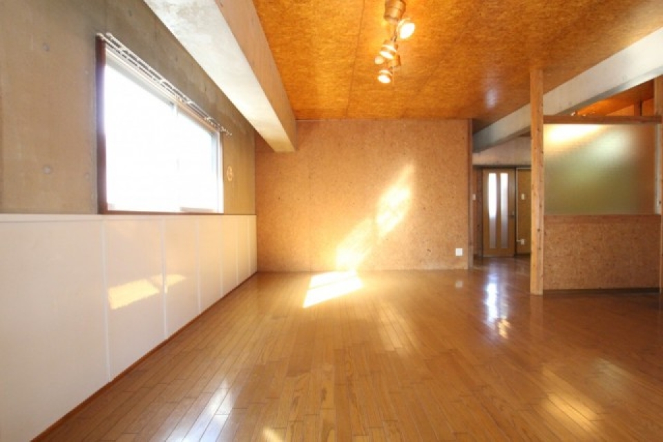 LDKは広々20帖。
