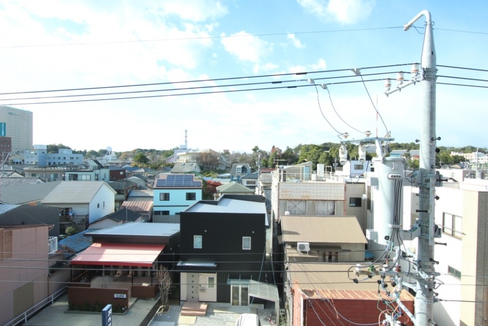 ベランダからの風景。浜松城が見える。