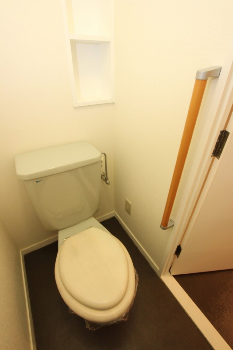 このトイレのレトロ感も、もはや演出のよう