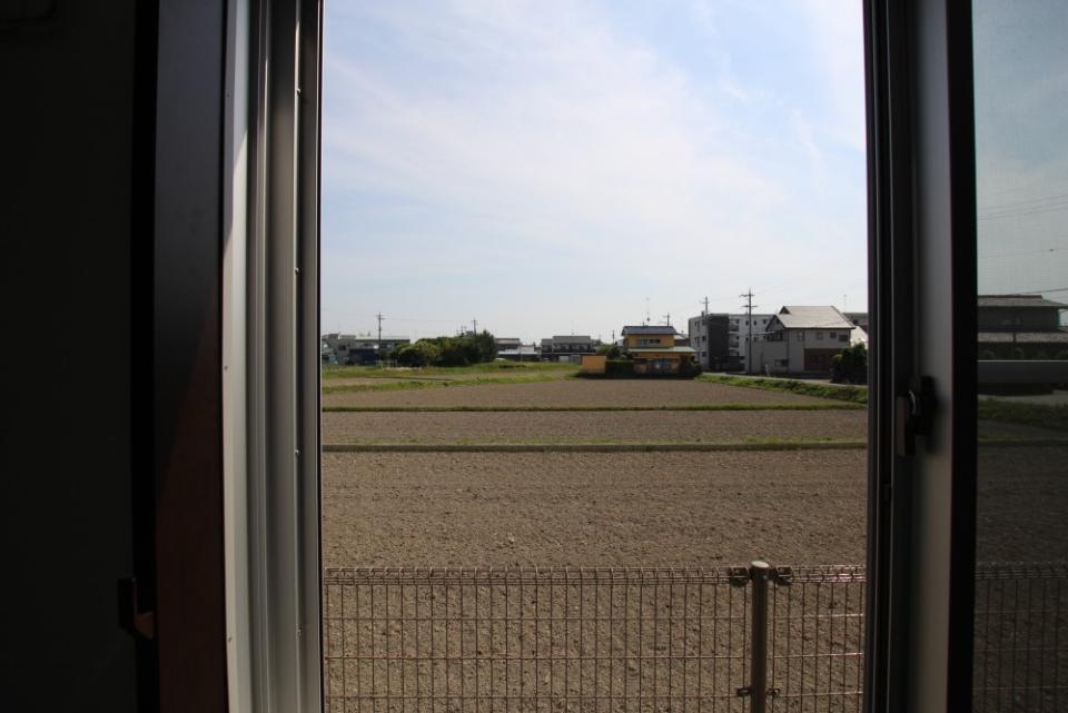これからの時期はカエルの合唱が聞こえそうですね。