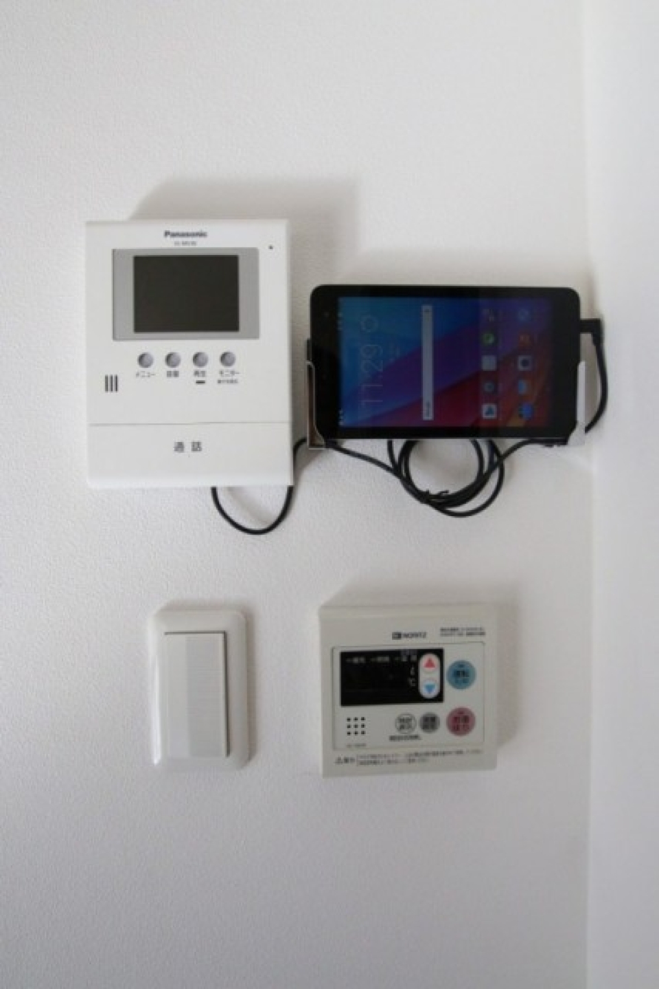 小ネタその②HUAWEI社のタブレットがついてきます。