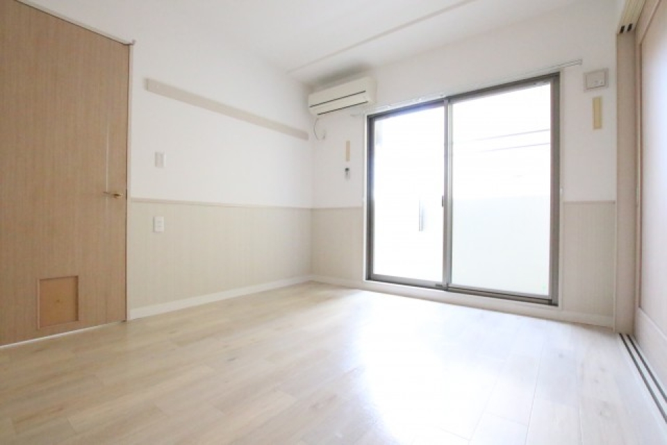 洋室です、6.2帖です。