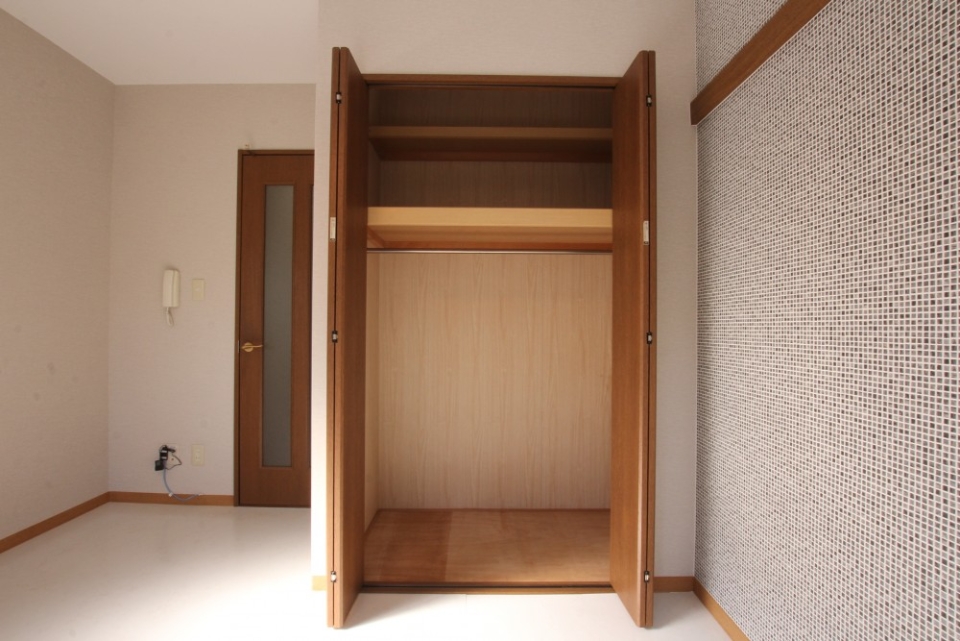 クローゼットついてます