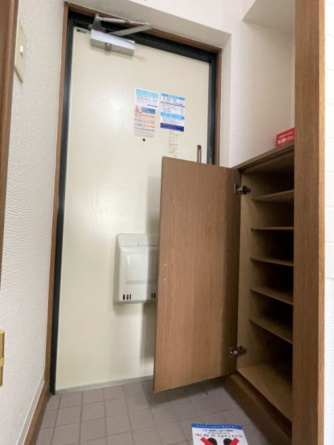 シューズボックスも1人だったら十分な広さ