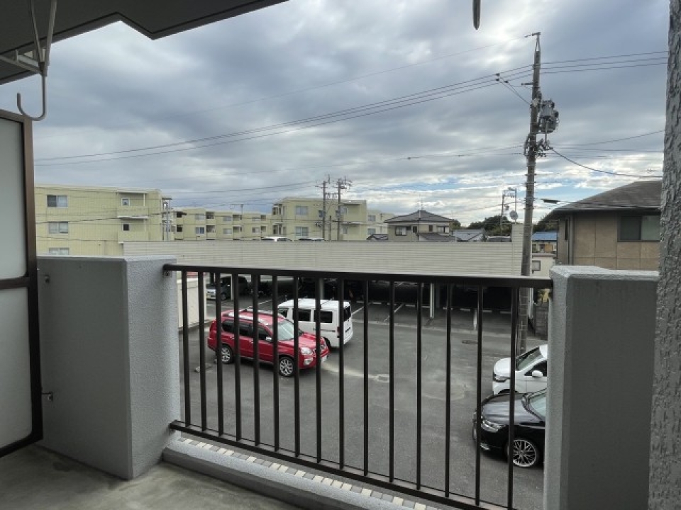 南側を遮る建物などはないので洗濯物もよく乾きそう
