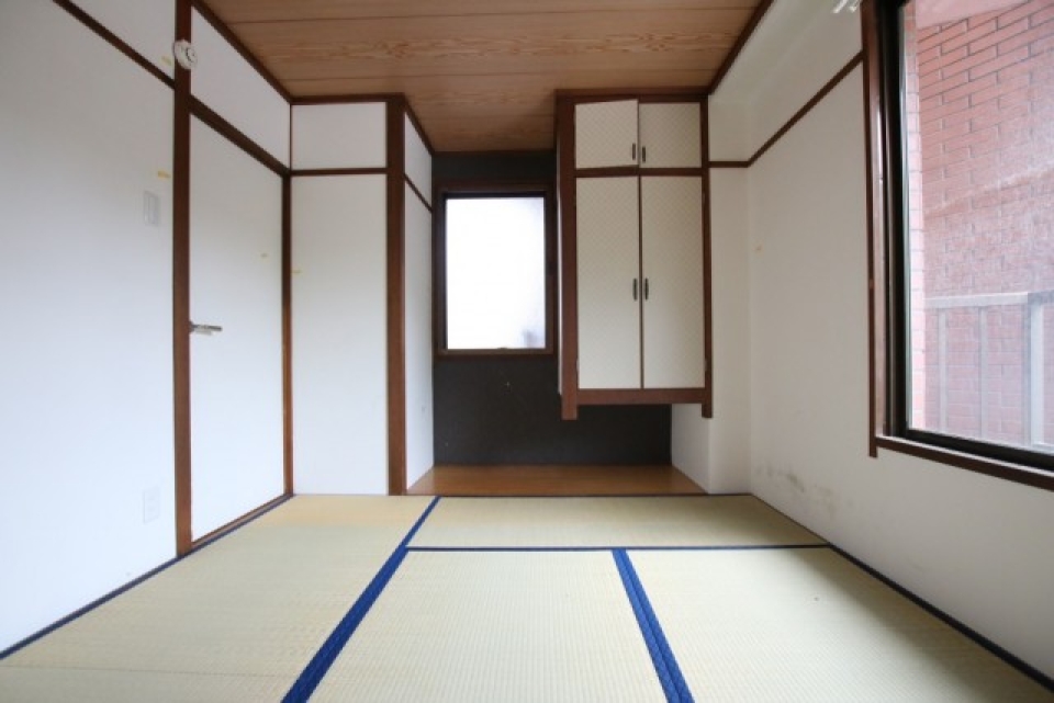 和室です。床の間風スペースがあり、まるで旅館のよう