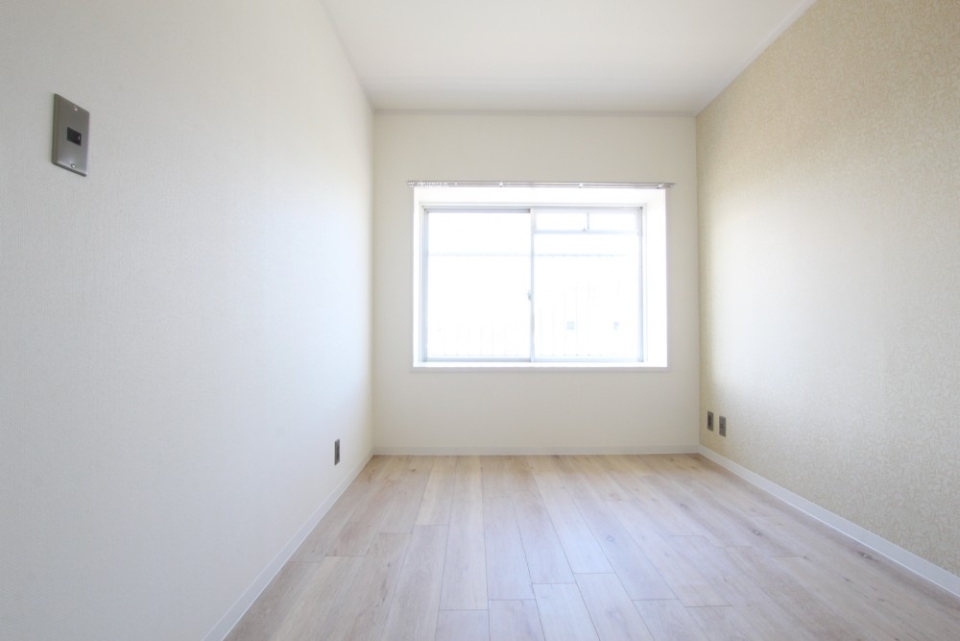 ※こちらのお部屋には壁付けエアコンの設置が出来ません。