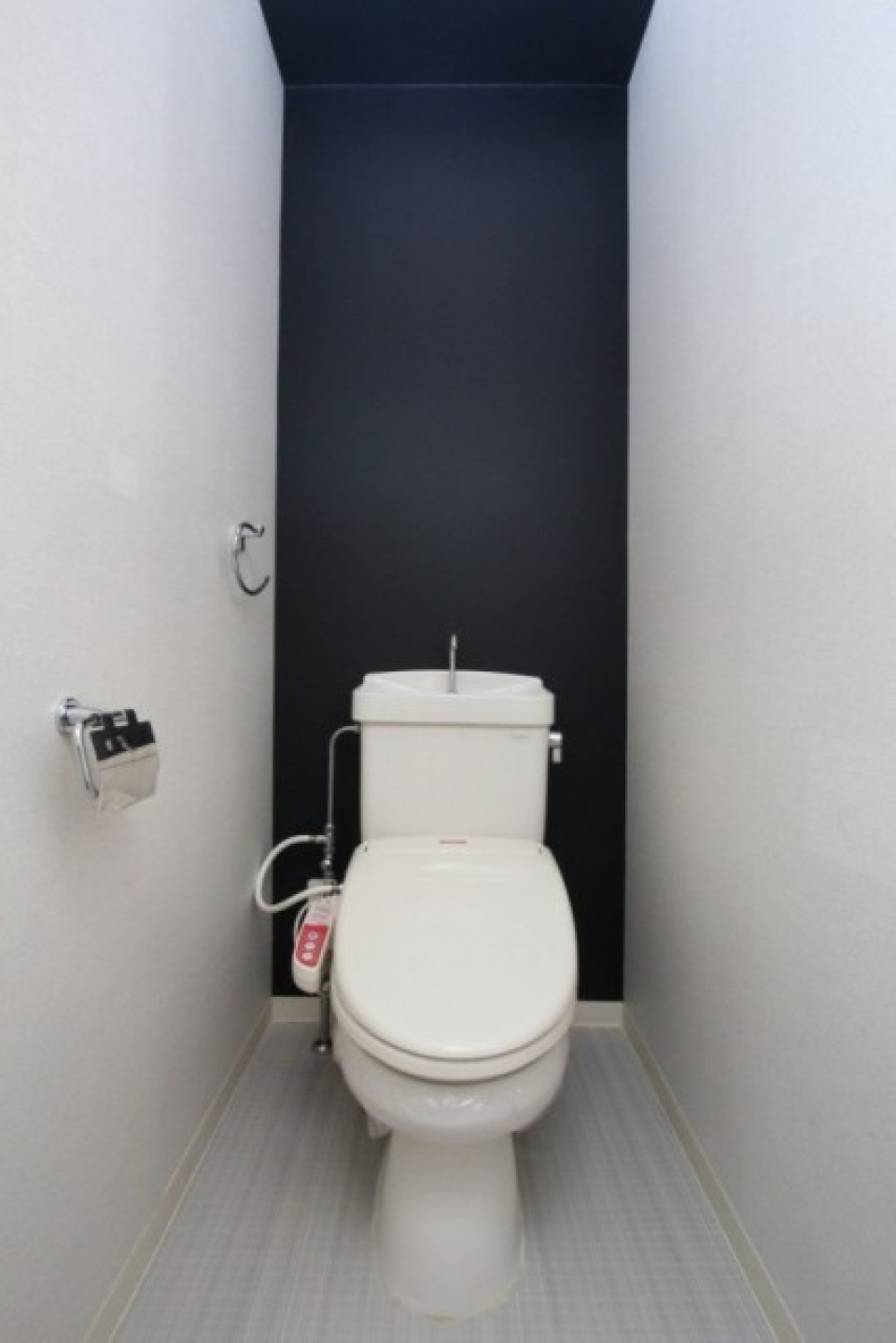 トイレにもアクセントウォール。