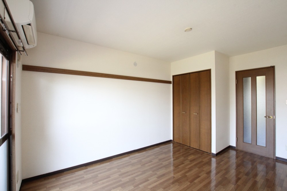 洋室の広さは9帖。シンプルなお部屋です