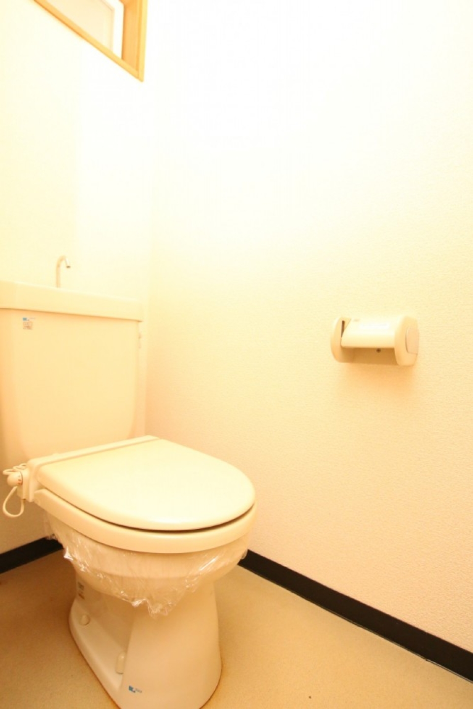 トイレに小窓が付いているのは、風水的にもGOOD!?