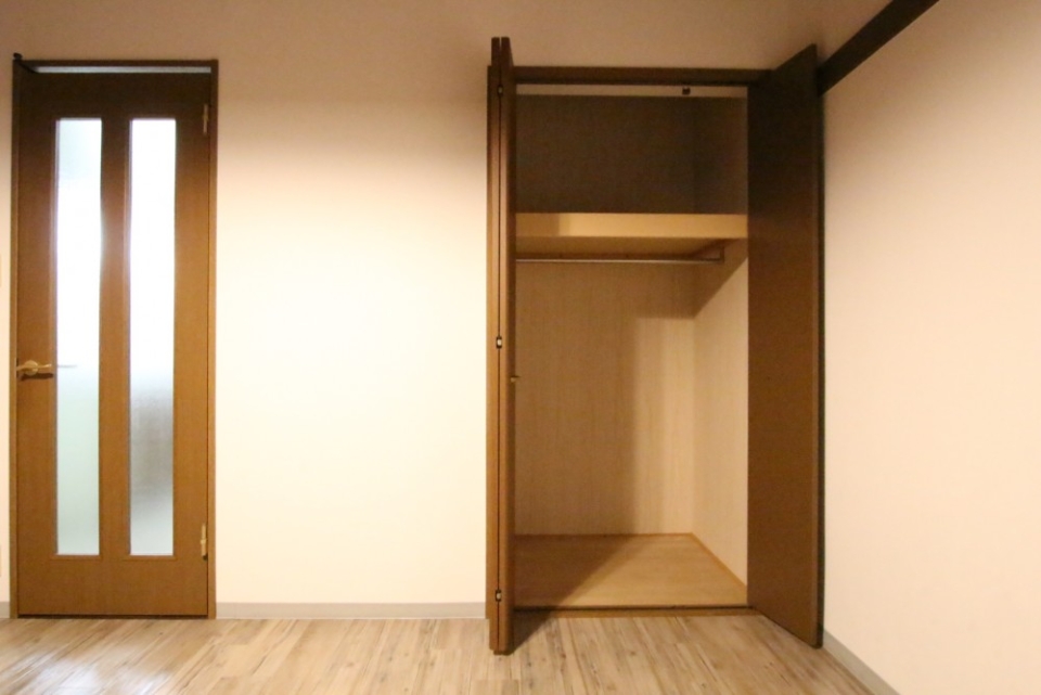 収納はサイズ的にちょいとコンパクト。
