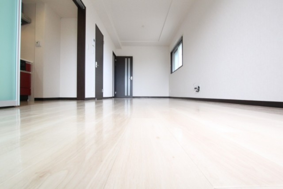 縦長12帖のお部屋は広々。