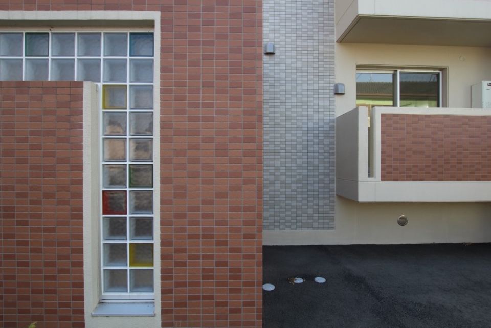 １階のお部屋でもバルコニーの高さに注目。