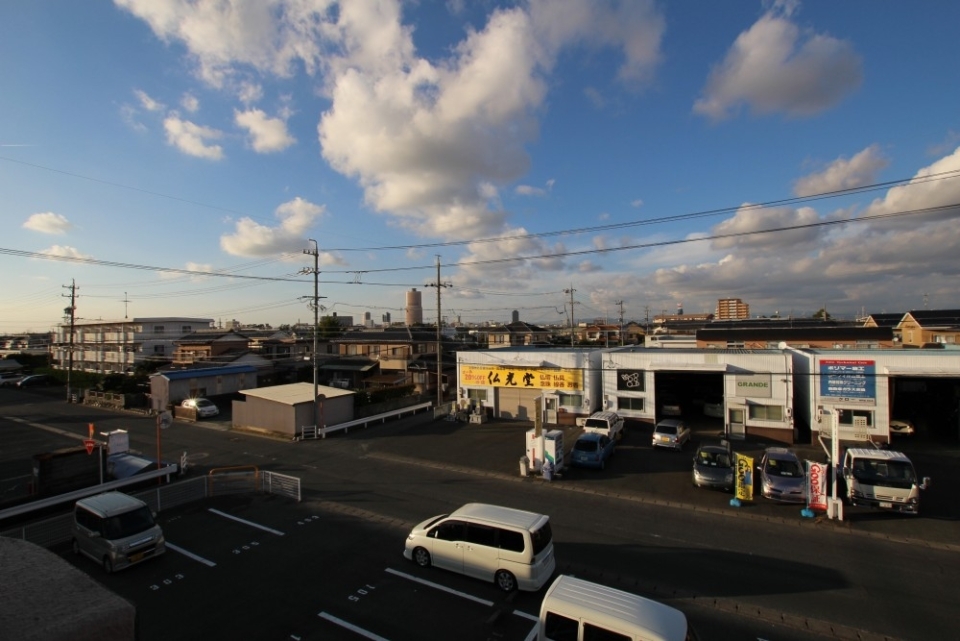 そんな寝室からはアクトタワーが遠く望む。