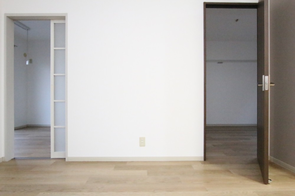 お部屋は2つ。LDKの右と左。使い方は、ご自由にどうぞ。