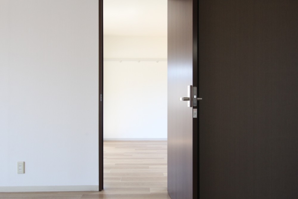 どちらの部屋に進む？