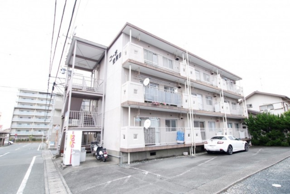 外観は古いですが、中は綺麗ですよ。