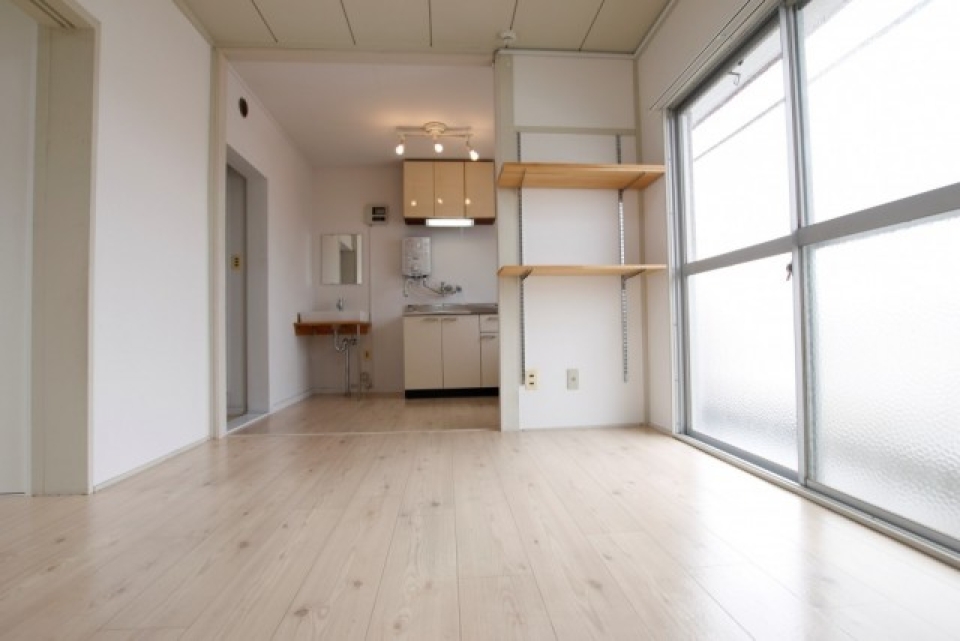 3つの部屋が連なったような1ルームです。