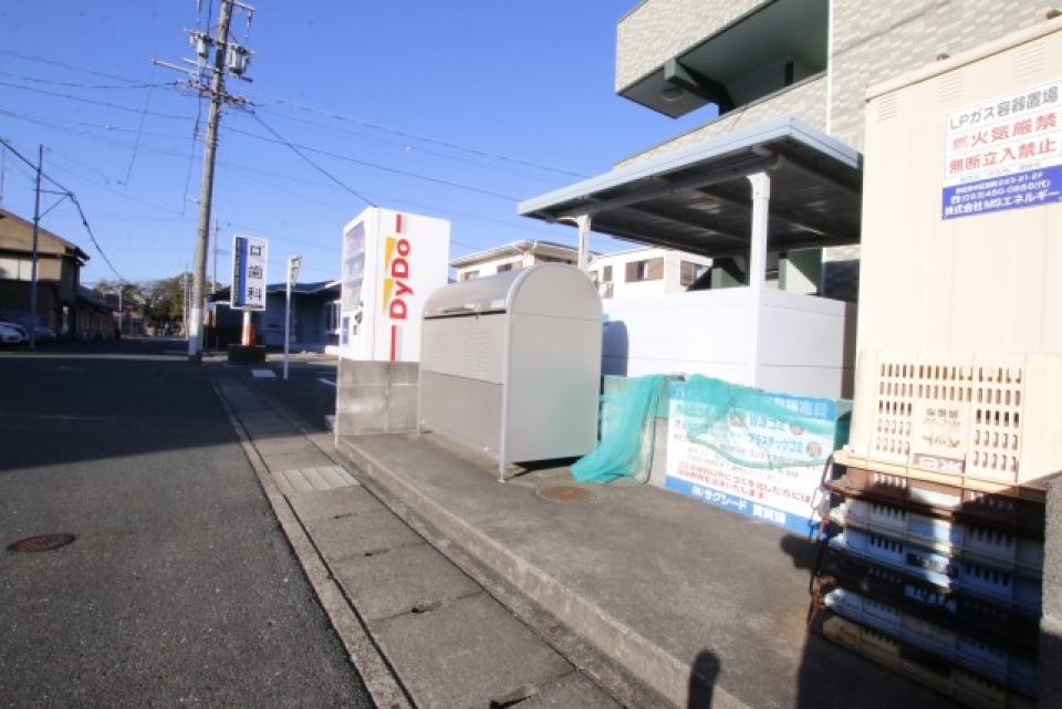 敷地内にゴミ置き場があるのはかなり高得点