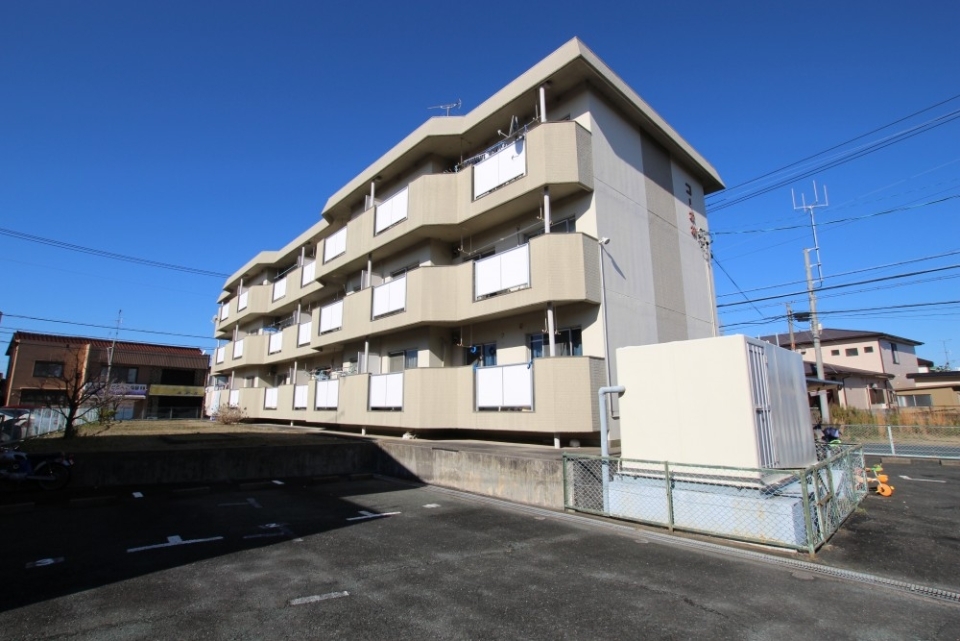 来客用駐車場も完備しております。