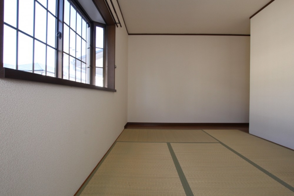 日本人なら布団で寝るのもいいんじゃない。