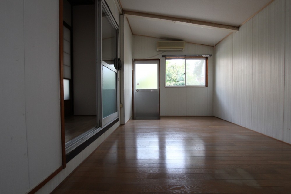 離れの様なこの１部屋。