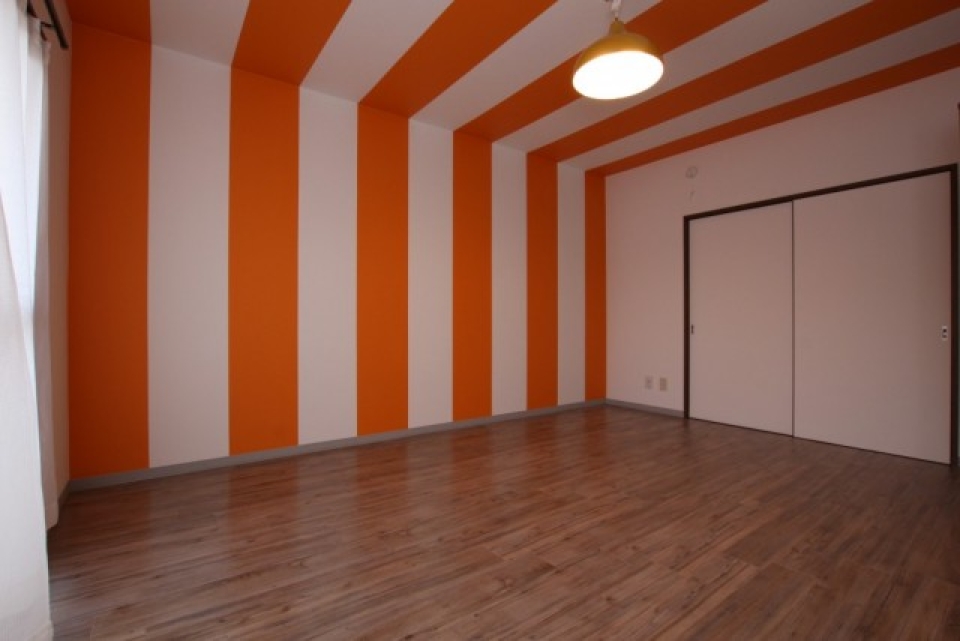 ２つの色がマッチし爽やかなイメージのお部屋です。