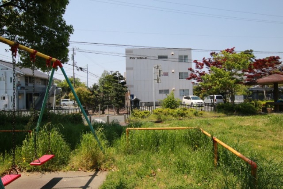 目の前は公園！