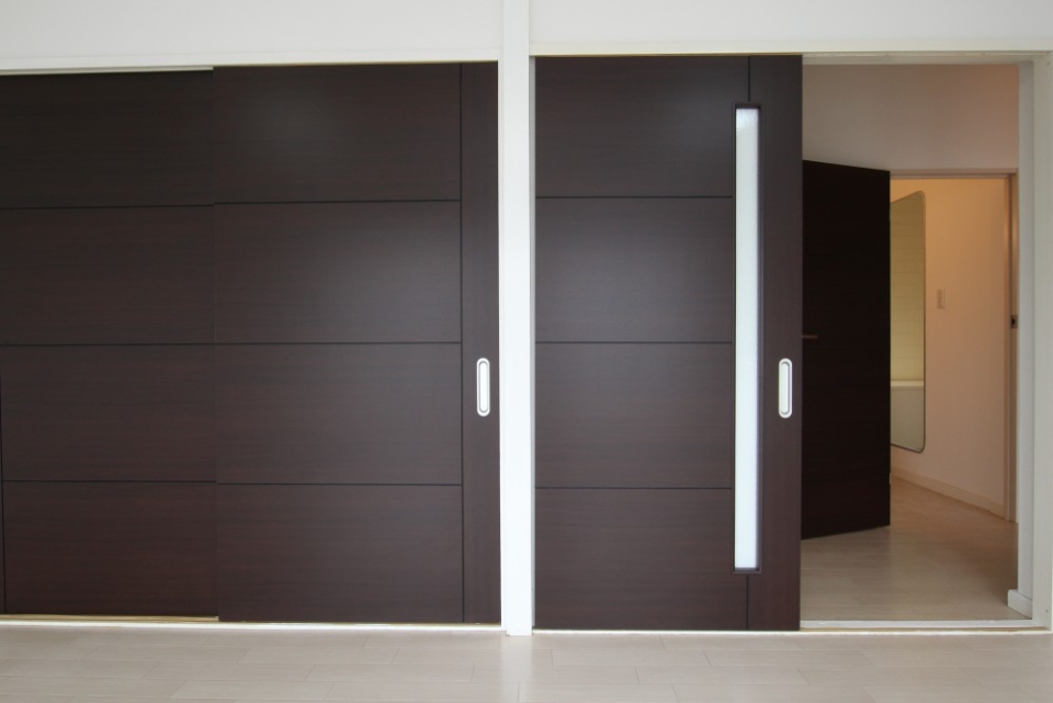 その分建具の色合いから高級感を感じる造りに。