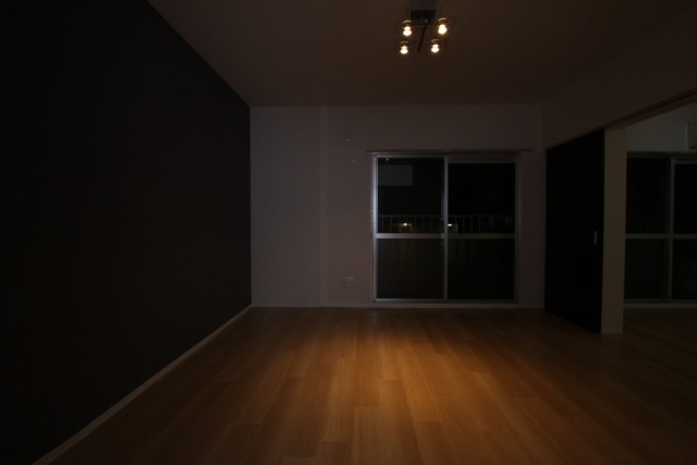 ムディーな雰囲気が似合うお部屋です。