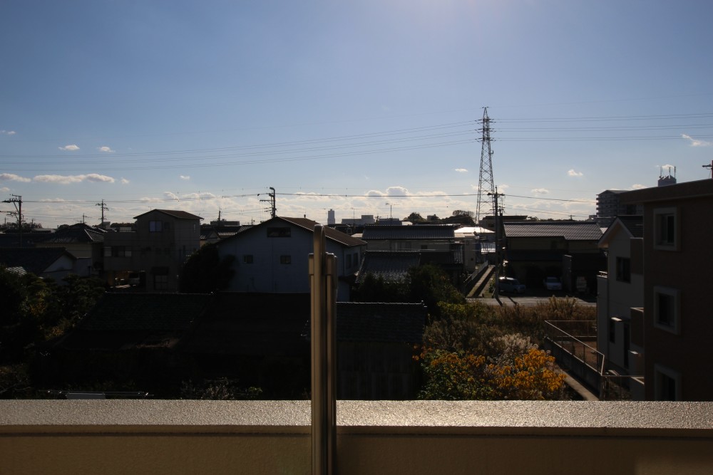 人気の赤電沿いですが、静かな環境ですよ。
