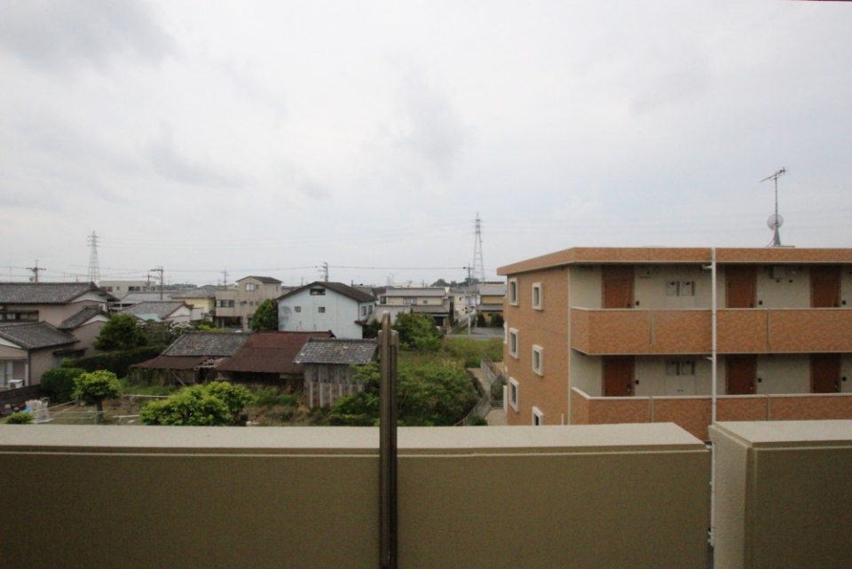3階のお部屋だから眺めはいい、が天気悪いのが残念。