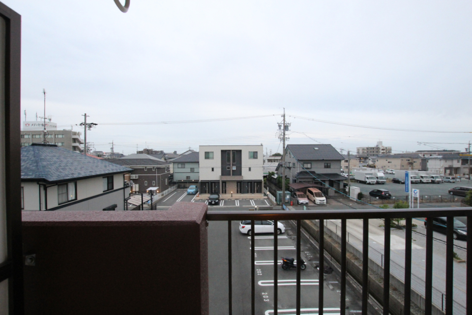 夜が更けたらここでビールを一杯…なんていうのもいいかも