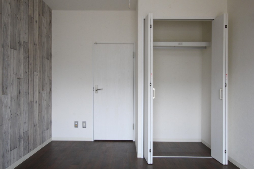 収納の容量もあり、床続きなので使いやすそうです。