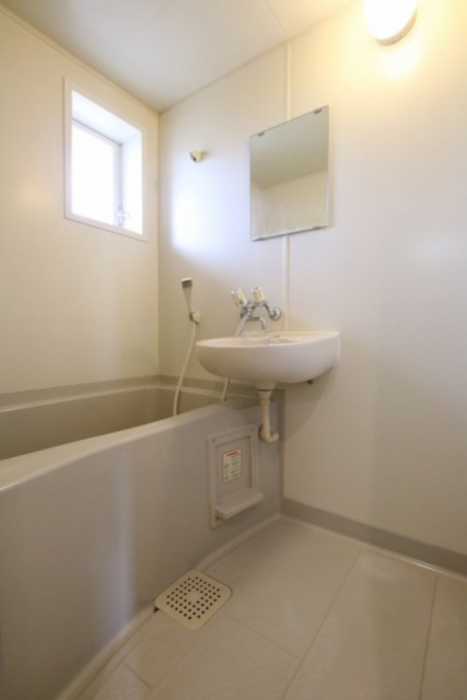 2点ユニット。ということはトイレは別ですね。