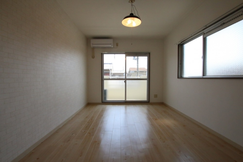 角部屋でエアコン付き。これは見逃せません！