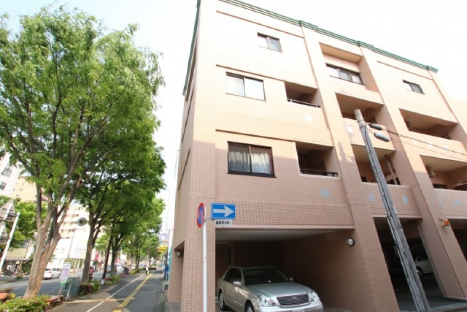有楽街にも近くお酒好きにはたまらない立地！