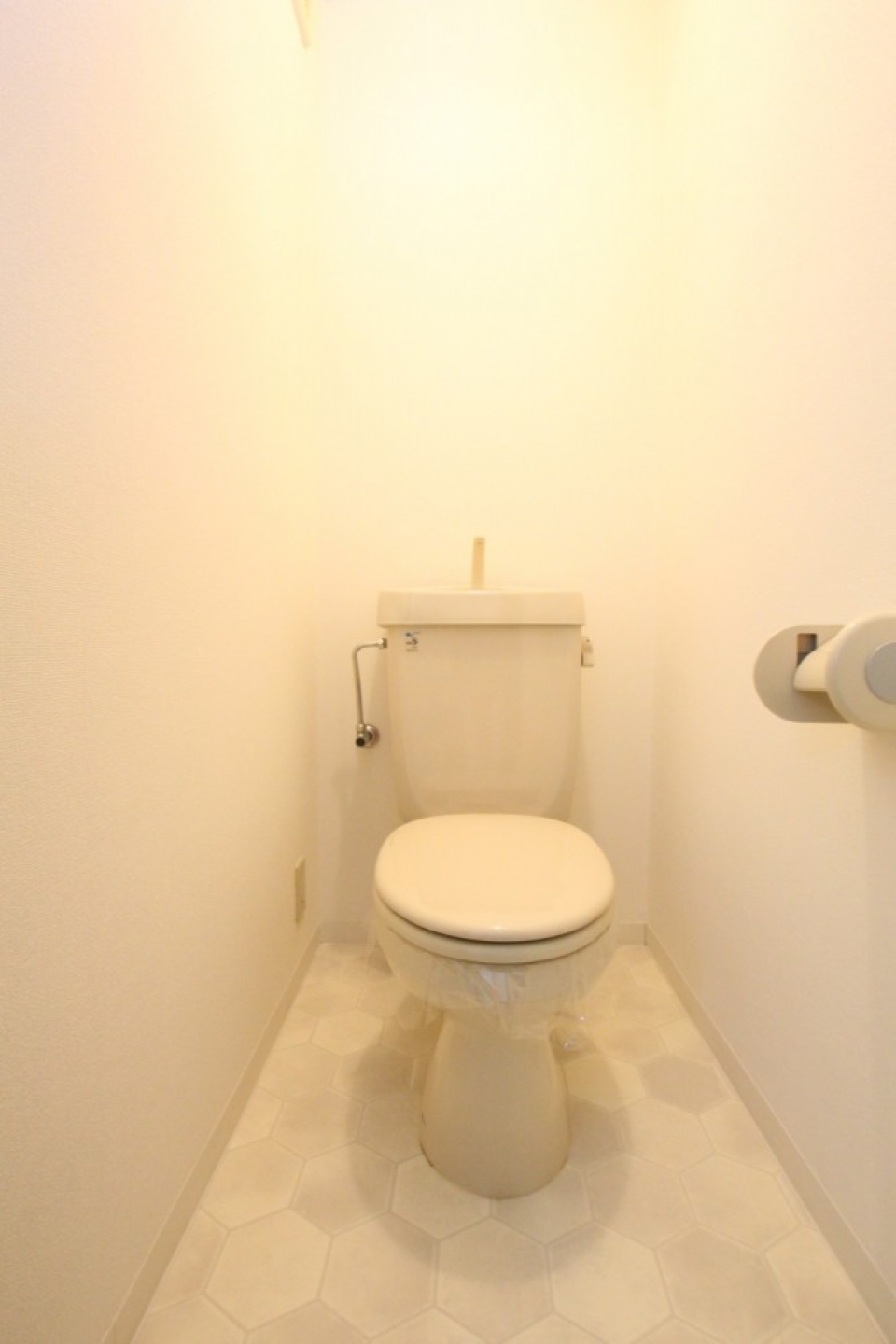 ドンキで買ったアイテムで、トイレをカスタムしましょう！