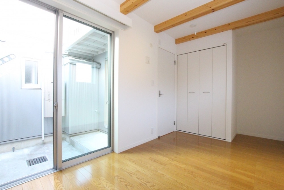 坪庭へ1番近いお部屋。
