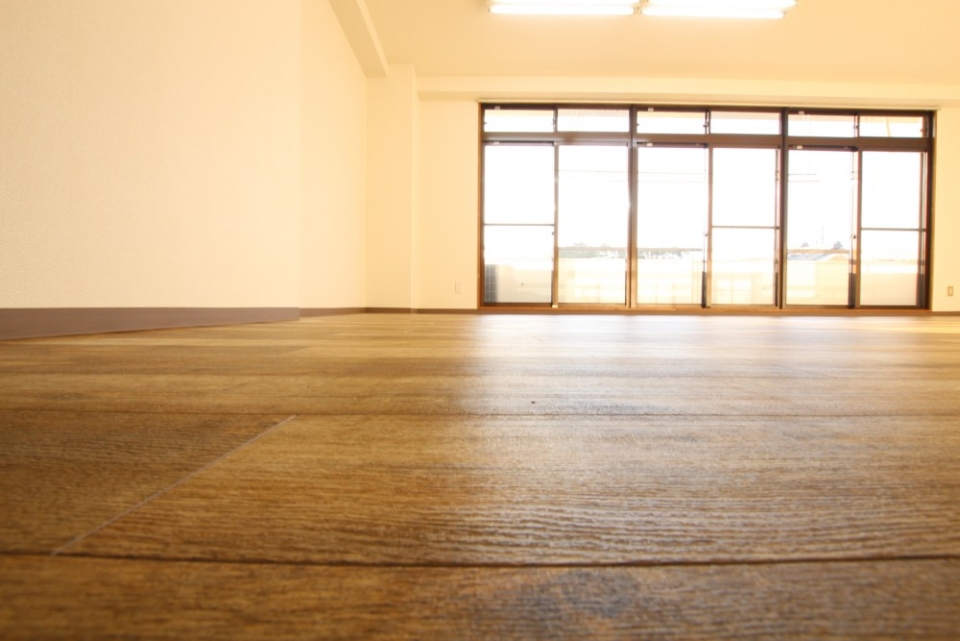 フロアも張り替えられいい雰囲気に。