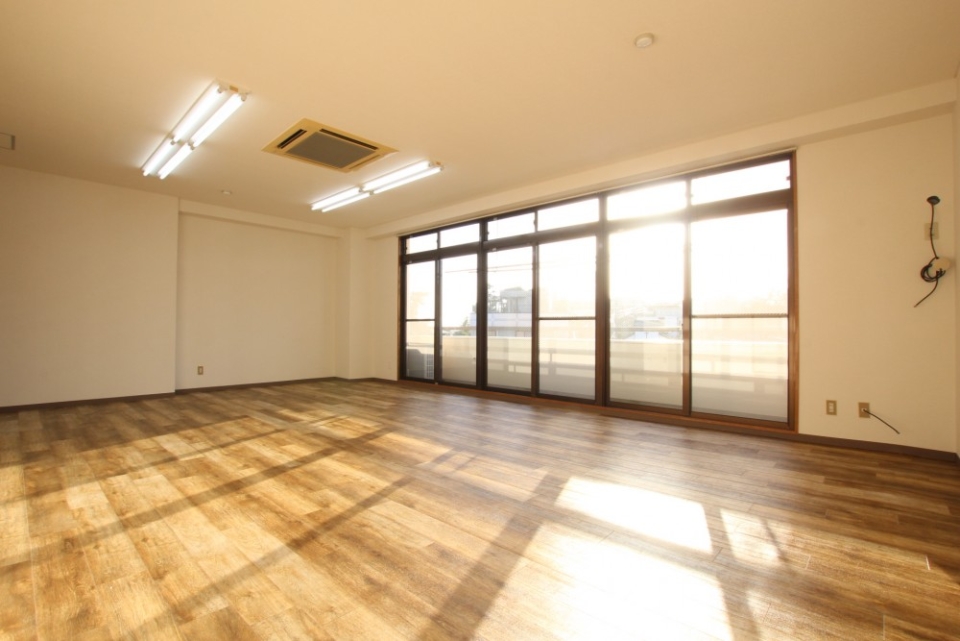 どの角度から見てもやはりでかい！！。