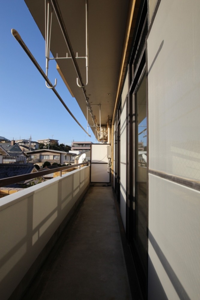 部屋がでかければ当然バルコニーも...。