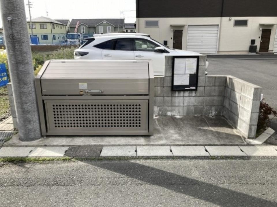 ごみ捨て場