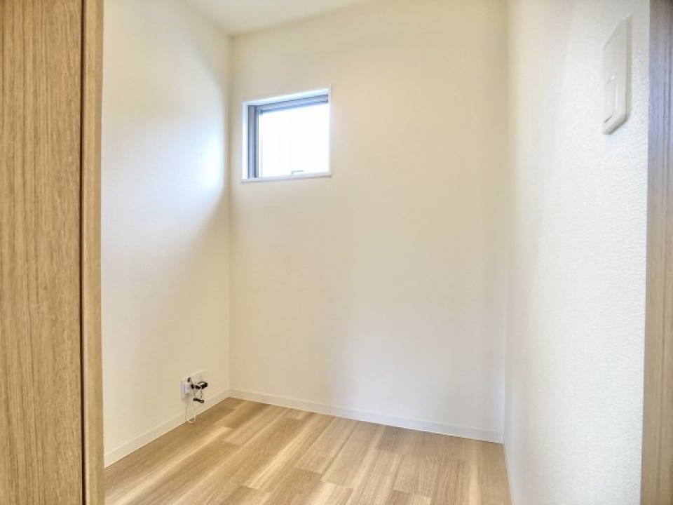 ラックやプラケースなど入れればたくさん入りそうです