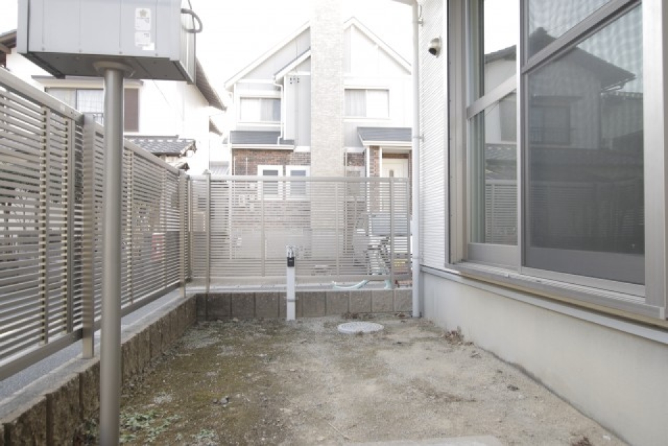 ちょっとしたお庭で家庭菜園も。