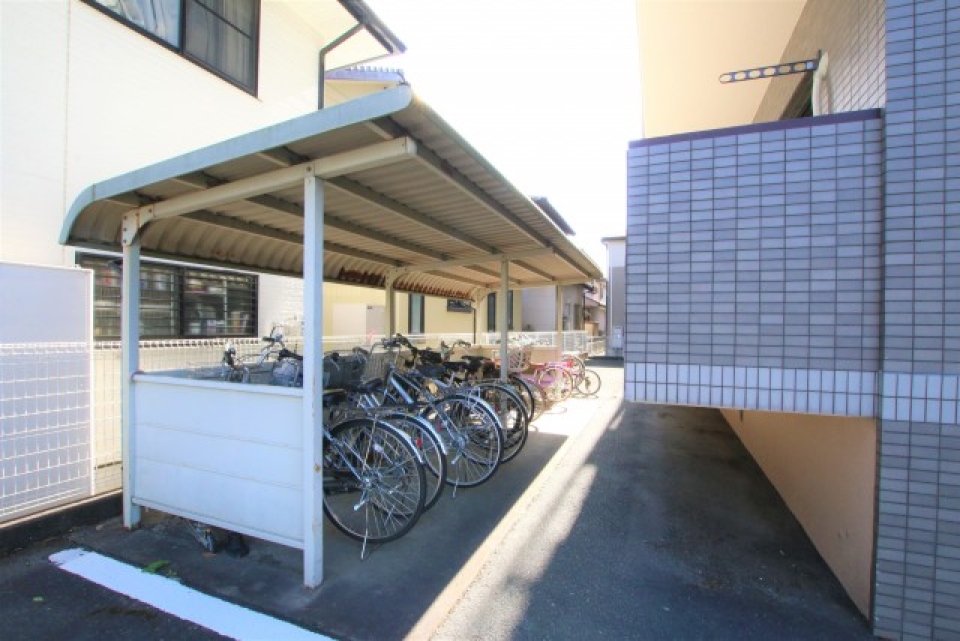 駐輪場。