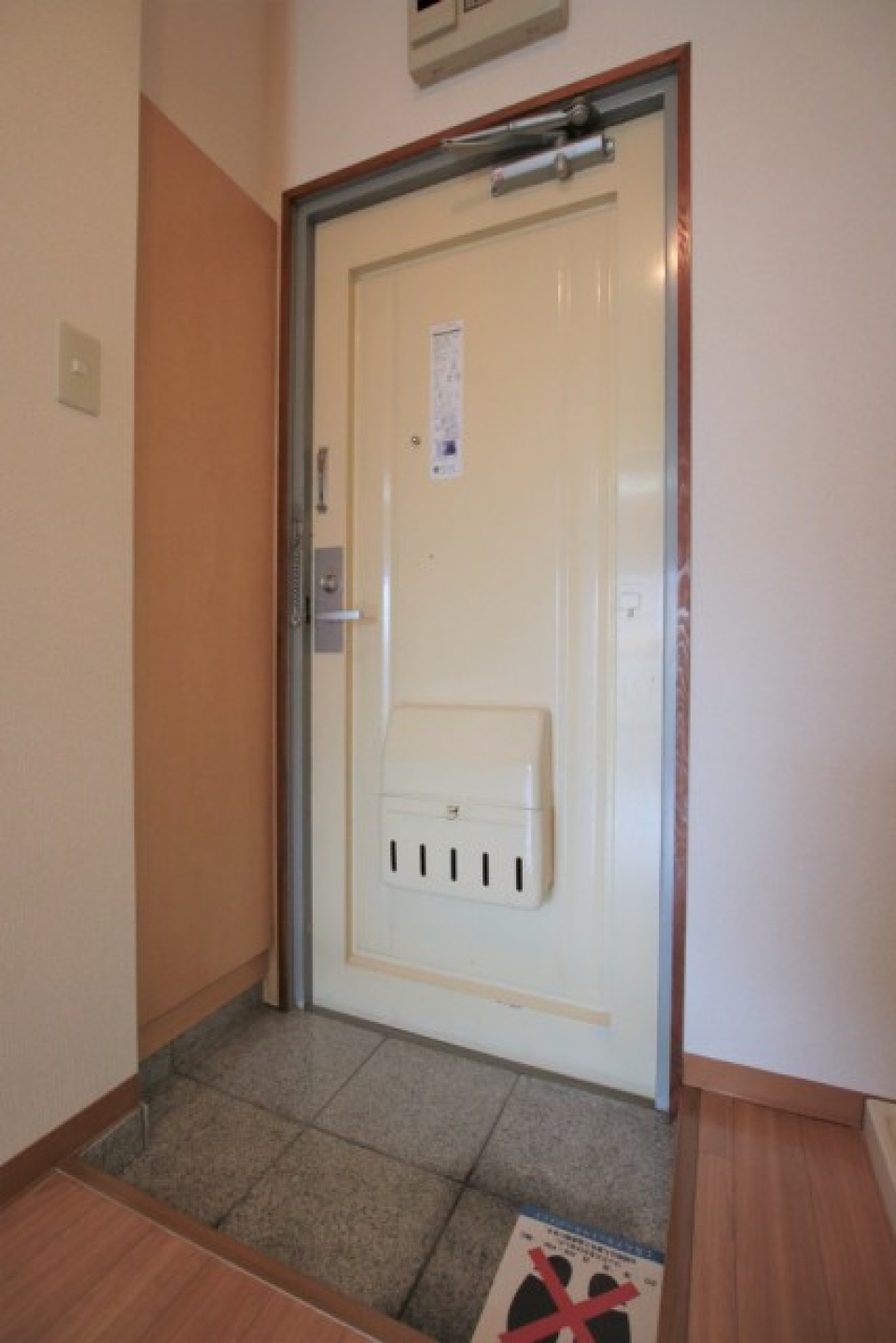 玄関。レトロな雰囲気。