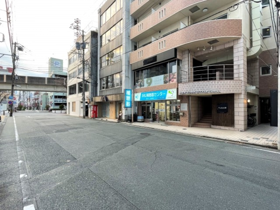 第一通り駅まで徒歩1分の距離