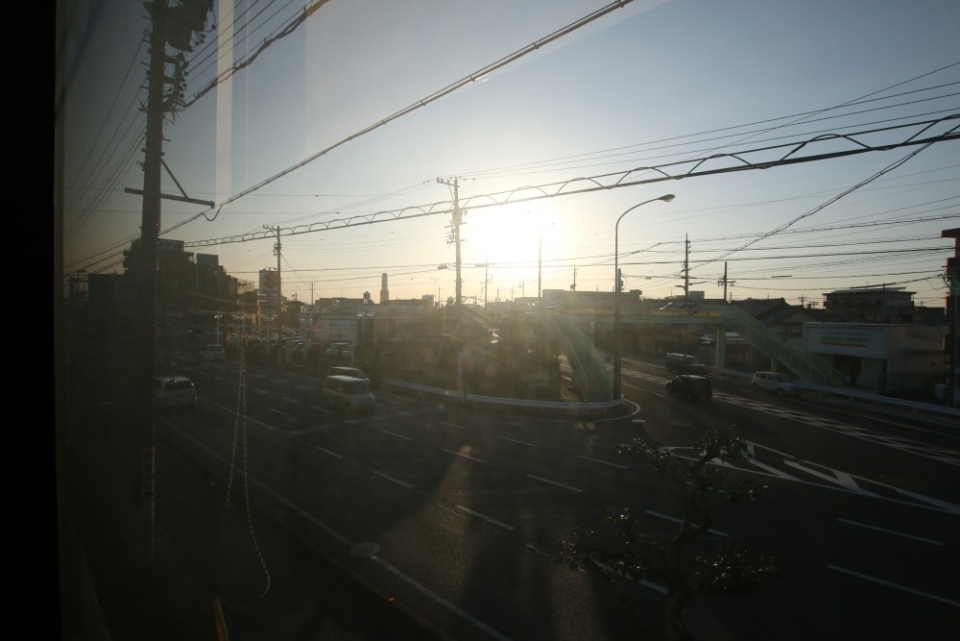 オフィスから見える夕日は残業も癒すはず。
