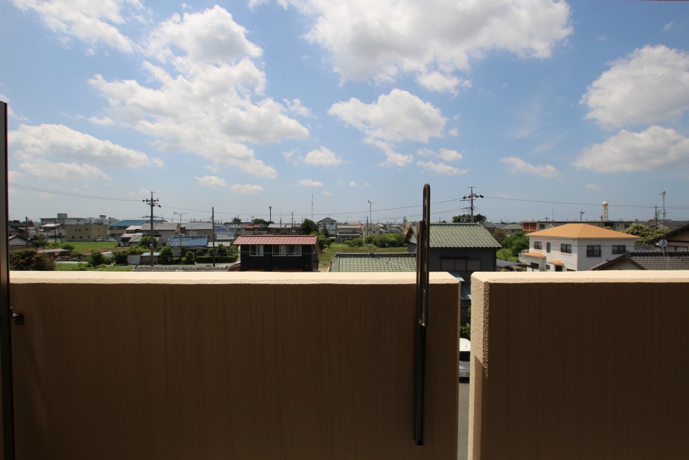 ふう～。広大な空を眺めてほっと一息。